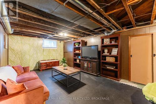 113 Lyons Avenue, Welland (Lincoln/Crowland), ON - Indoor Photo Showing Basement