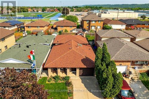 45 JUNIPER DRIVE  Hamilton, ON L8E 4C7