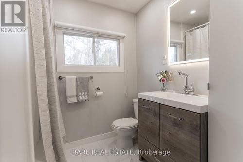 162 Blue Mountain Drive, Blue Mountains, ON - Indoor Photo Showing Bathroom