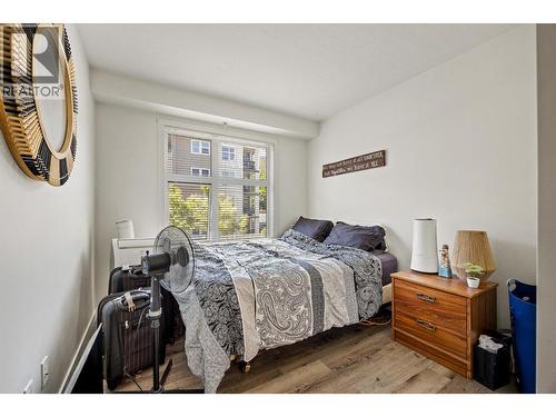 539 Yates Road Unit# 215, Kelowna, BC - Indoor Photo Showing Bedroom