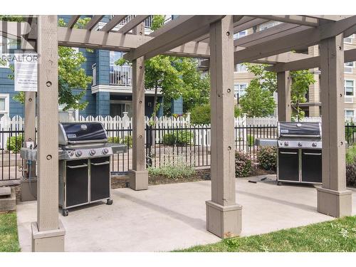 539 Yates Road Unit# 215, Kelowna, BC - Outdoor