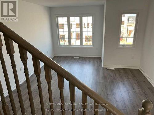 12 Pumpkin Corner Crescent, Barrie, ON - Indoor Photo Showing Other Room