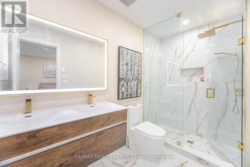 5935 Churchill Meadows Boulevard, Mississauga, ON - Indoor Photo Showing Bathroom