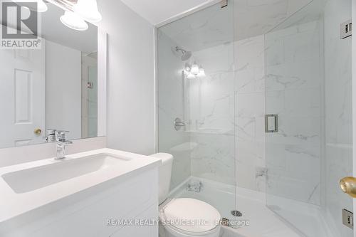5935 Churchill Meadows Boulevard, Mississauga, ON - Indoor Photo Showing Bathroom