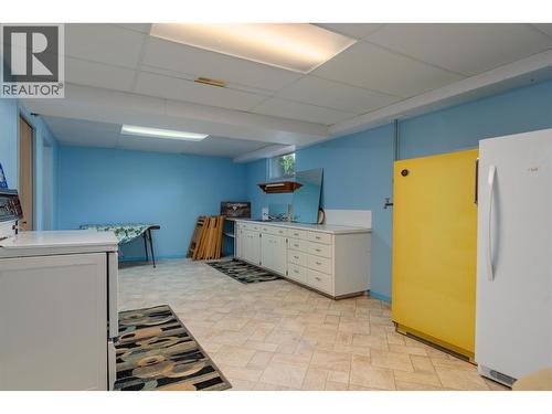 2645 Shoreacres Road, Castlegar, BC - Indoor