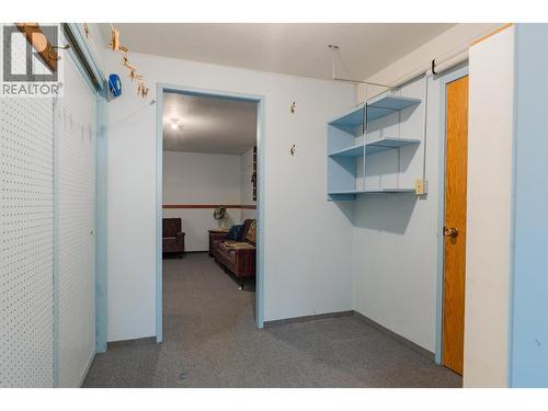 2645 Shoreacres Road, Castlegar, BC - Indoor