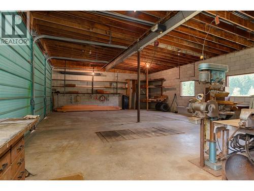 2645 Shoreacres Road, Castlegar, BC - Indoor