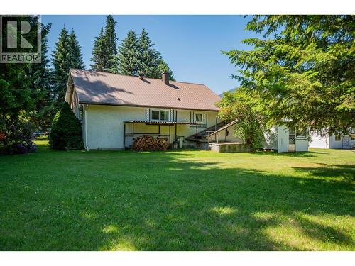 2645 Shoreacres Road, Castlegar, BC - Outdoor