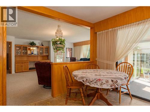 2645 Shoreacres Road, Castlegar, BC - Indoor Photo Showing Dining Room