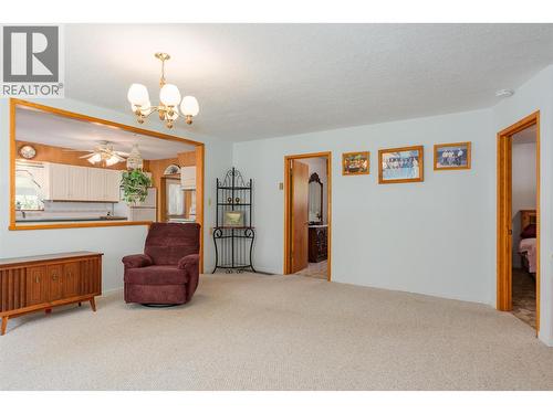 2645 Shoreacres Road, Castlegar, BC - Indoor