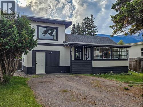 3883 3Rd Avenue, Smithers, BC 