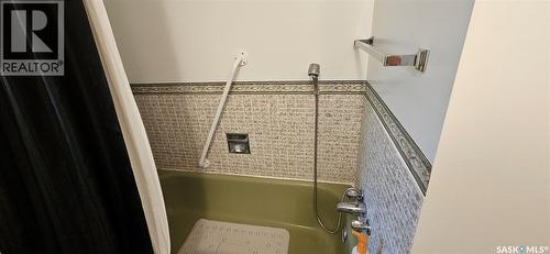 1101 Division Street, Vanguard, SK - Indoor