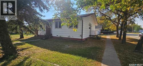 1101 Division Street, Vanguard, SK - Outdoor