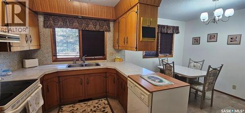 1101 Division Street, Vanguard, SK - Indoor Photo Showing Other Room