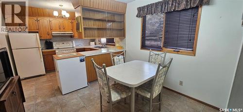 1101 Division Street, Vanguard, SK - Indoor