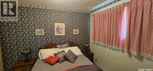 1101 Division Street, Vanguard, SK - Indoor