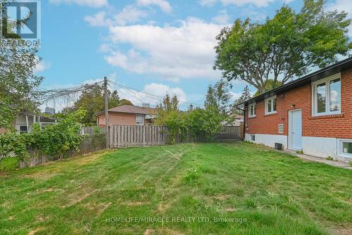 46 Flintwick Drive, Toronto, ON - Outdoor