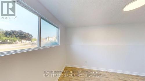 2 - 1448 Outlet Drive, Oshawa, ON - Indoor Photo Showing Other Room