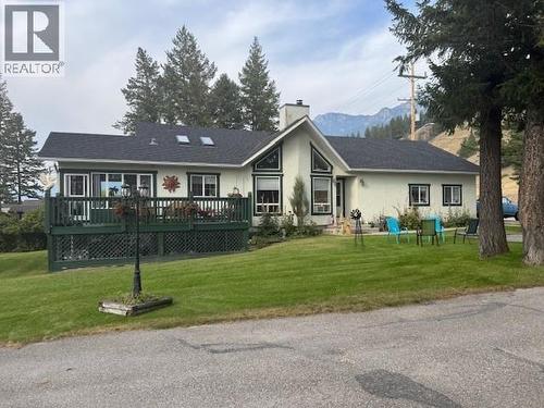 7369 Prospector Avenue Unit# 109  Radium Hot Springs, BC V0A 1M0
