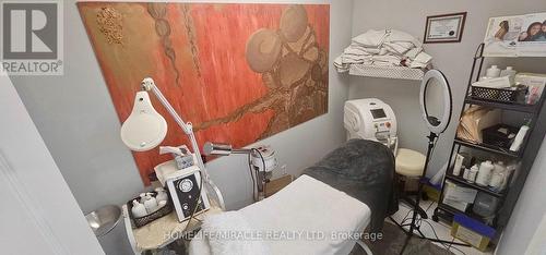 5 - 833 Westlock Road, Mississauga, ON 