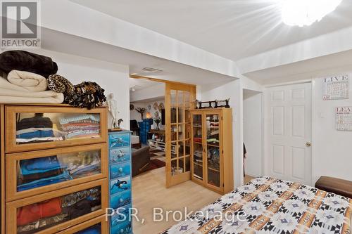 960 Fielder Drive, Mississauga, ON - Indoor Photo Showing Bedroom