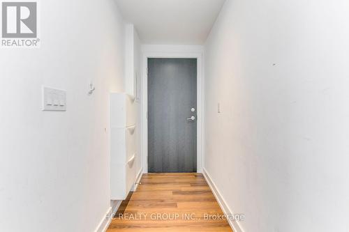 302 - 6 Parkwood Avenue, Toronto, ON - Indoor Photo Showing Other Room