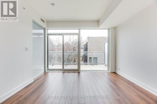 302 - 6 Parkwood Avenue, Toronto, ON - Indoor Photo Showing Other Room