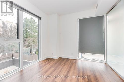 302 - 6 Parkwood Avenue, Toronto, ON - Indoor Photo Showing Other Room