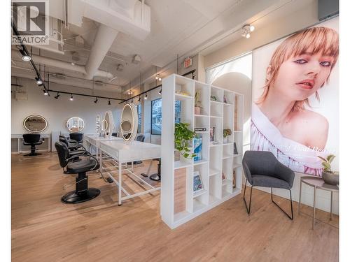 2695 4Th Avenue, Vancouver, BC 