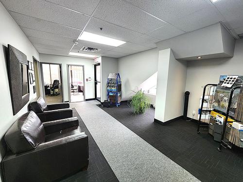 Intérieur - 2300A Ch. St-François, Dorval, QC 