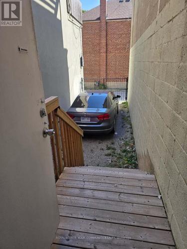 1003 Eglinton Avenue W, Toronto, ON 