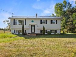 508 Village Green Road  Village Green, PE C1B 3T9