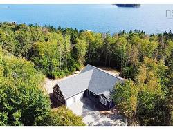85 Hillside Drive  Boutiliers Point, NS B3Z 1W9