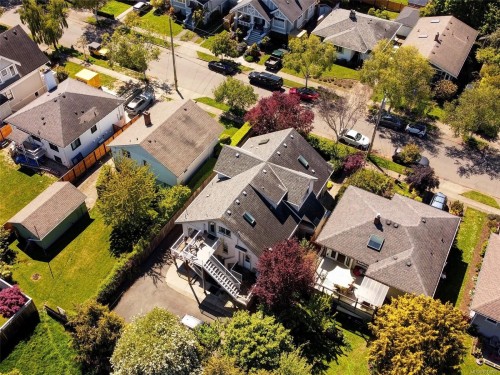 355 Richmond Ave, Victoria, BC - Outdoor With View