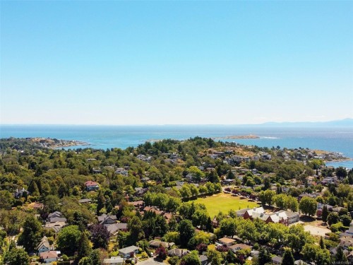 355 Richmond Ave, Victoria, BC - Outdoor With Body Of Water With View