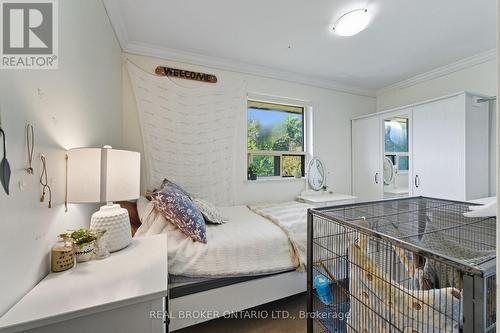 1314 Fisher Avenue, Burlington, ON - Indoor Photo Showing Bedroom