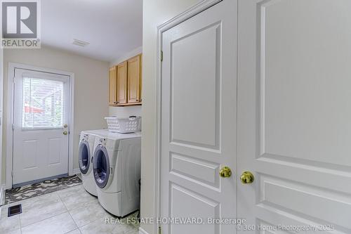 9 Tarmack Drive, Richmond Hill, ON - Indoor Photo Showing Laundry Room
