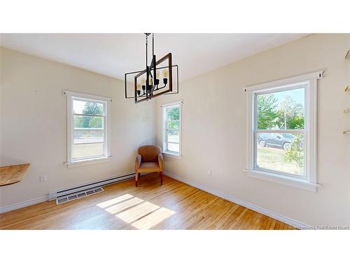 8 Centennial Dr, Minto, NB 