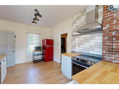 8 Centennial Dr, Minto, NB 