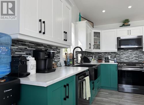 10 Millers Waters Other, Gander, NL - Indoor Photo Showing Kitchen With Upgraded Kitchen