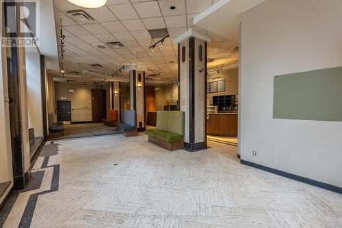 109 Bank Street, Ottawa, ON 