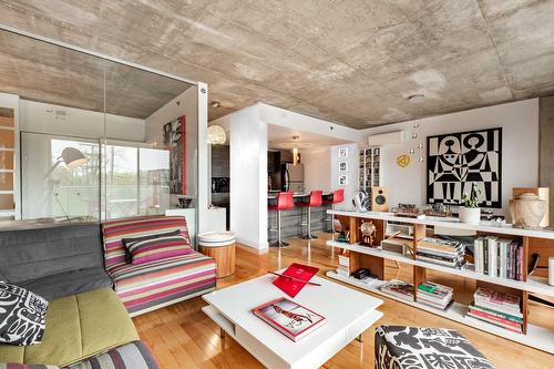 Living room - 308-4260 Rue De Rouen, Montréal (Mercier/Hochelaga-Maisonneuve), QC - Indoor Photo Showing Living Room