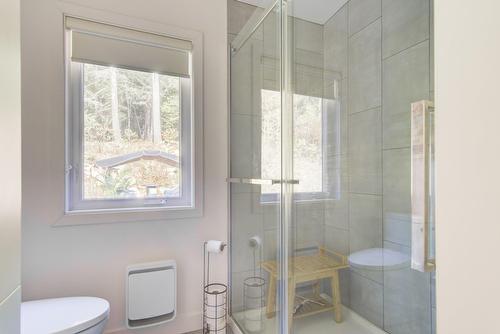 Bathroom - 1097 Ch. De La Côte, Lachute, QC - Indoor Photo Showing Bathroom