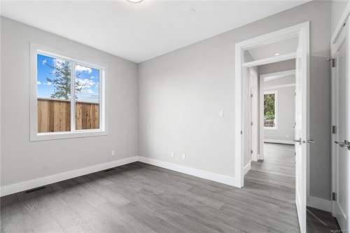 1017 Coral Pl, French Creek, BC 