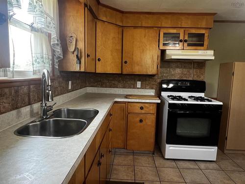 5320 Highway 6, Caribou River, NS 