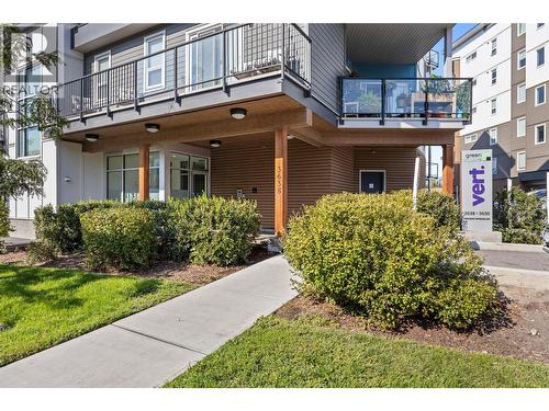 3638 Mission Springs Drive Unit# 301, Kelowna, BC - Outdoor With Balcony