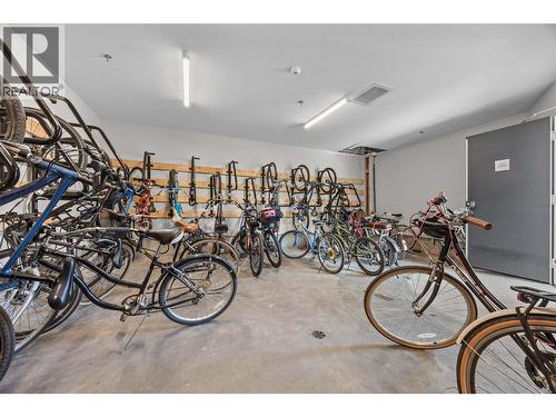 3638 Mission Springs Drive Unit# 301, Kelowna, BC - Indoor Photo Showing Other Room