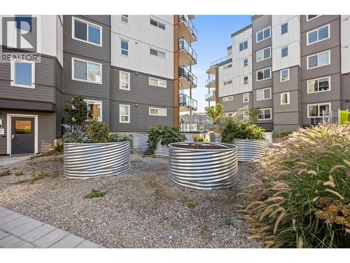 3638 Mission Springs Drive Unit# 301, Kelowna, BC - Outdoor