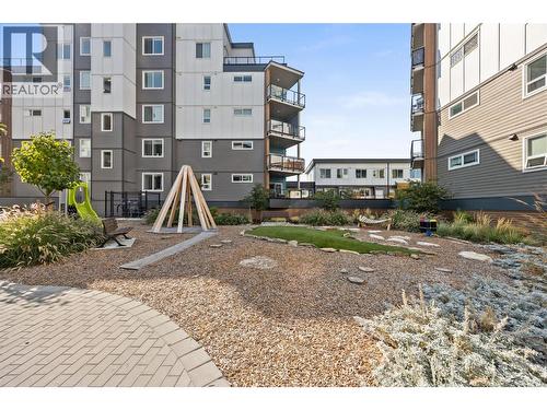 3638 Mission Springs Drive Unit# 301, Kelowna, BC - Outdoor