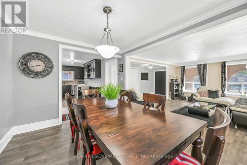 28 Tara Court, Hamilton, ON - Indoor Photo Showing Dining Room